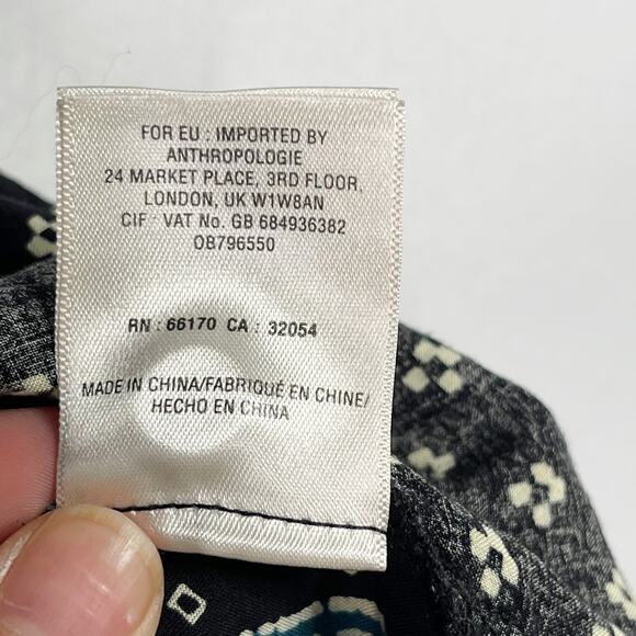 Anthropologie Akemi + Kin XS Ira Tribal Print Sleeveless Button Top Black Blue - Picture 8 of 10